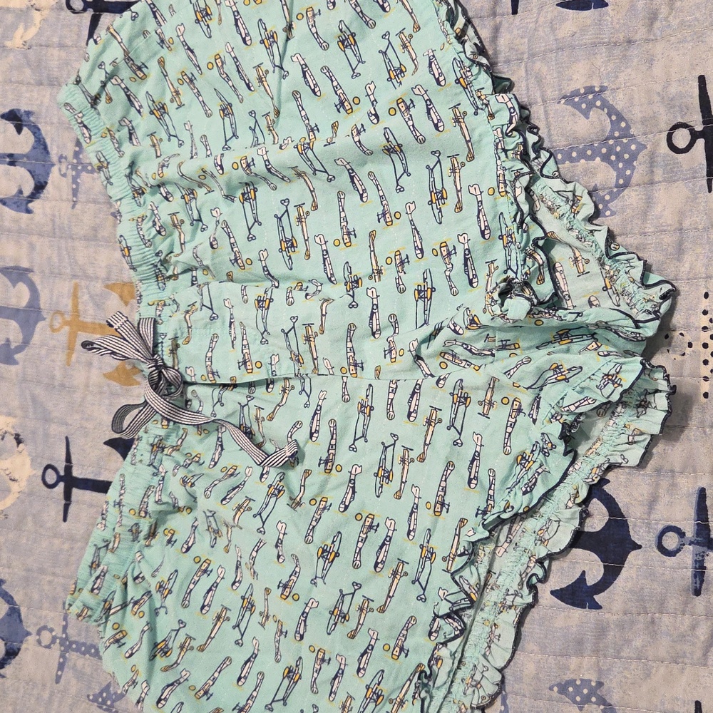 Jasmine & Ginger Airplane Print Shorts - Light Blue